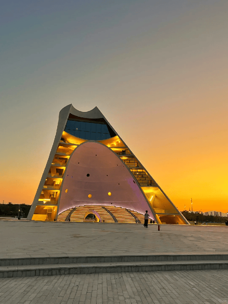 2025年11月 “聲”啟時光，塔韻新呈——煙臺時光塔自助導覽系統安裝案例